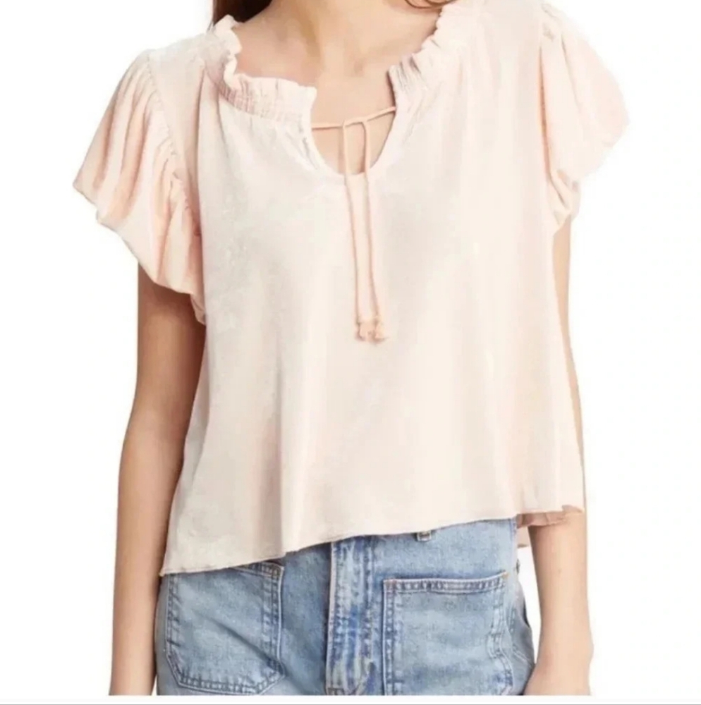 Free People pink Peach velvet top  sz Med Pit 21  Length 22 Nwot - Picture 2 of 6